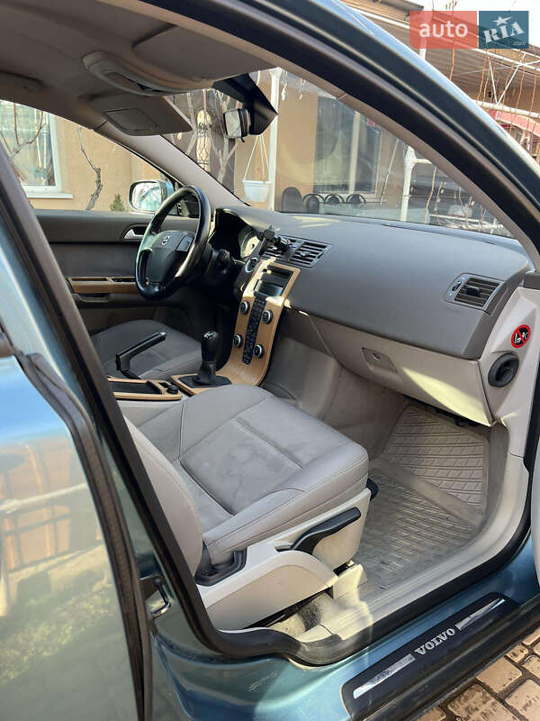 Седан Volvo S40 2007 в Измаиле