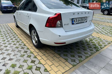 Седан Volvo S40 2012 в 