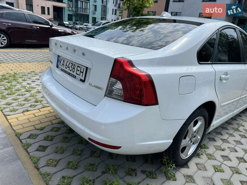 Седан Volvo S40 2012 в Києві