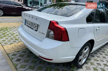 Седан Volvo S40 2012 в 