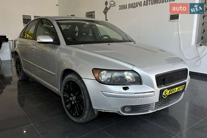Volvo S40 2004