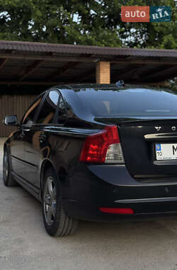Седан Volvo S40 2009 в 