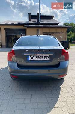 Седан Volvo S40 2011 в 
