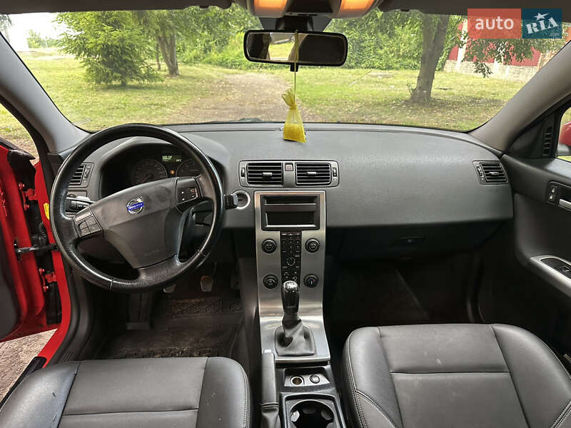 Седан Volvo S40 2007 в Дубно