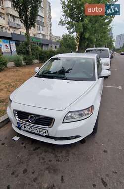 Седан Volvo S40 2012 в Киеве
