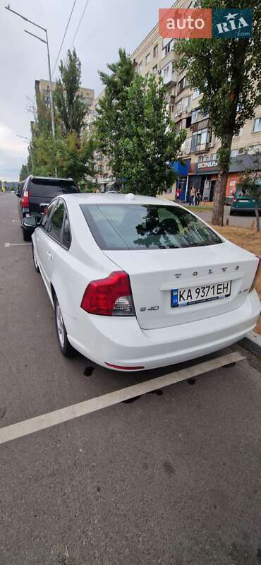 Седан Volvo S40 2012 в Киеве
