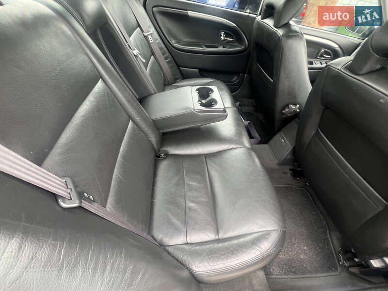 Седан Volvo S40 2003 в Нововолынске