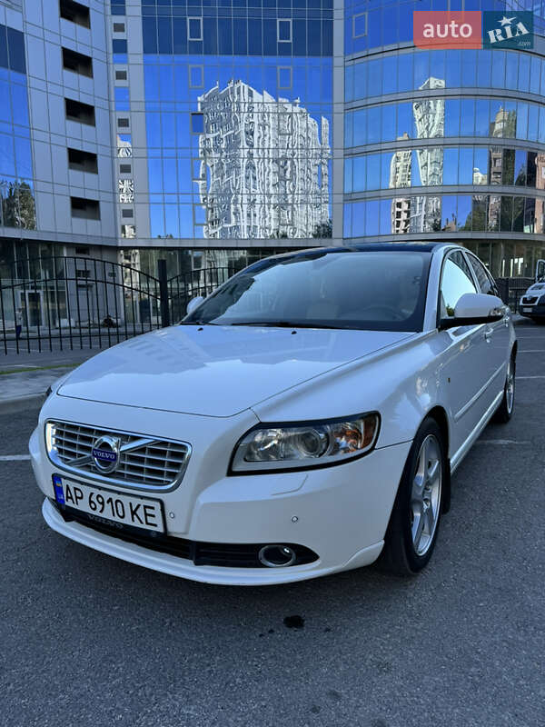 Седан Volvo S40 2012 в Запоріжжі