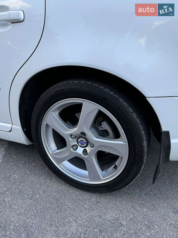 Седан Volvo S40 2012 в Запоріжжі