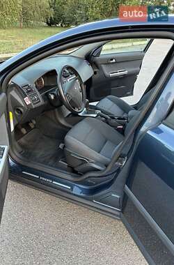Седан Volvo S40 2004 в 