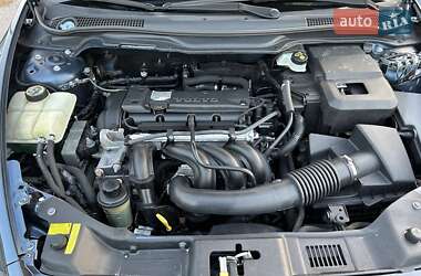 Седан Volvo S40 2004 в 