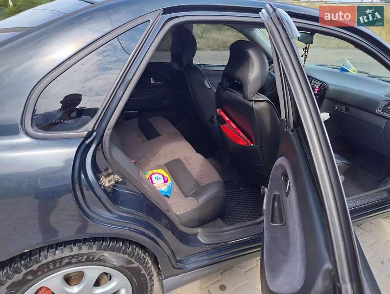 Седан Volvo S40 2000 в Вараші