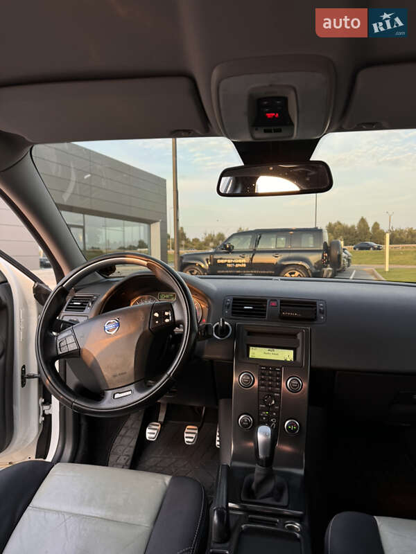 Седан Volvo S40 2008 в Львові