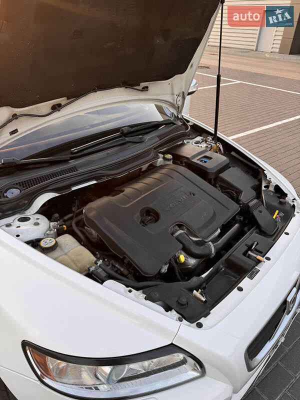 Седан Volvo S40 2008 в Львові