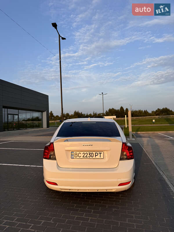 Седан Volvo S40 2008 в Львові
