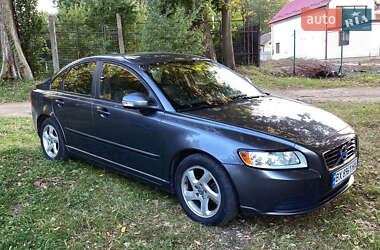 Седан Volvo S40 2011 в 