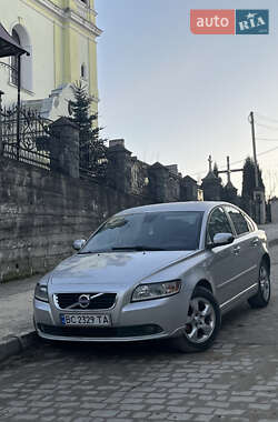 Седан Volvo S40 2007 в Самборе