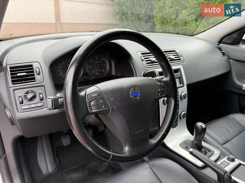 Седан Volvo S40 2010 в Стрые
