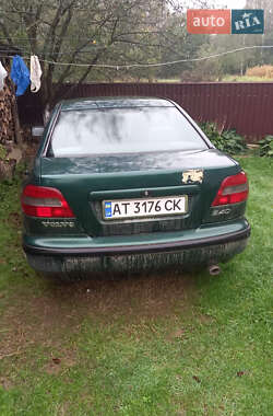 Седан Volvo S40 1999 в Отынии