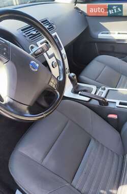 Седан Volvo S40 2010 в 