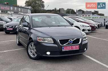 Седан Volvo S40 2012 в 