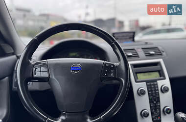 Седан Volvo S40 2012 в 