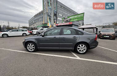 Седан Volvo S40 2012 в 