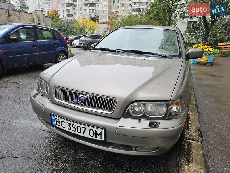 Седан Volvo S40 2003 в Києві