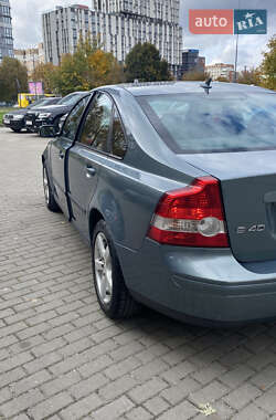 Седан Volvo S40 2004 в 