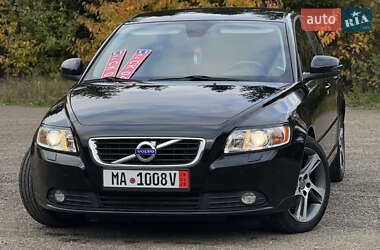 Седан Volvo S40 2012 в 