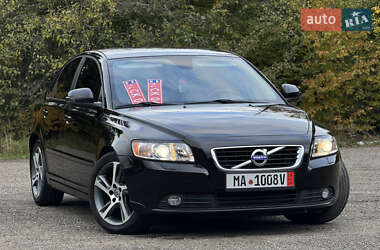 Седан Volvo S40 2012 в 