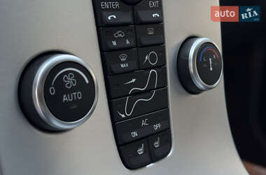Седан Volvo S40 2012 в 