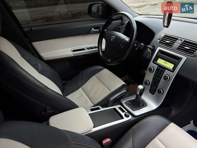 Седан Volvo S40 2012 в Моршині фото 90 Седан Volvo S40 2012 в Моршині