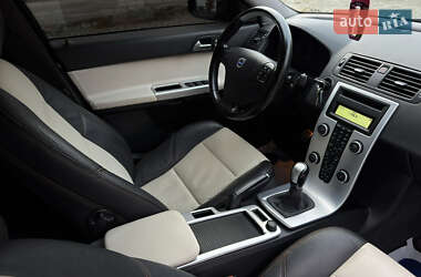 Седан Volvo S40 2012 в 