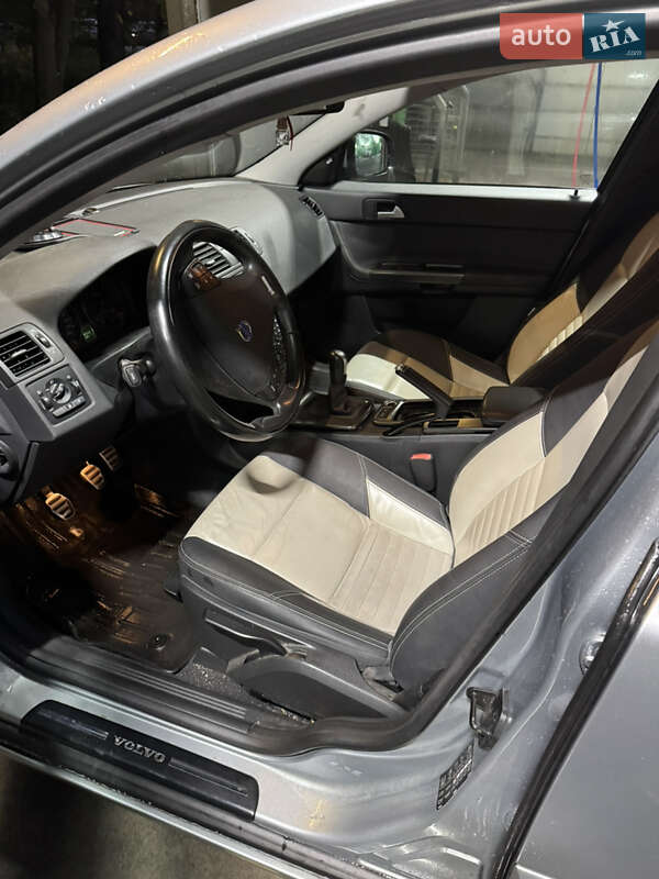 Седан Volvo S40 2011 в Киеве
