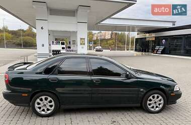 Седан Volvo S40 2000 в 