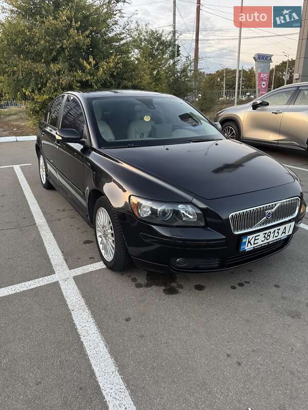 Седан Volvo S40 2004 в Днепре