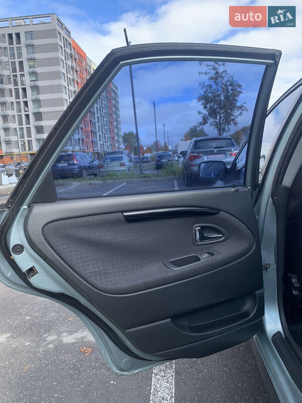 Седан Volvo S40 2003 в Киеве