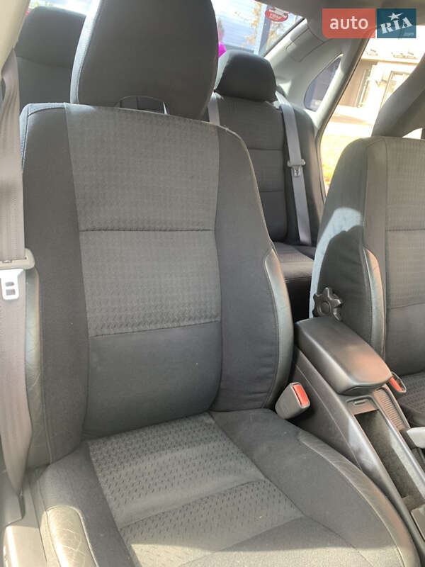 Седан Volvo S40 2003 в Киеве
