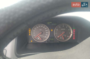 Седан Volvo S40 2005 в  фото 17 Седан Volvo S40 2005 в