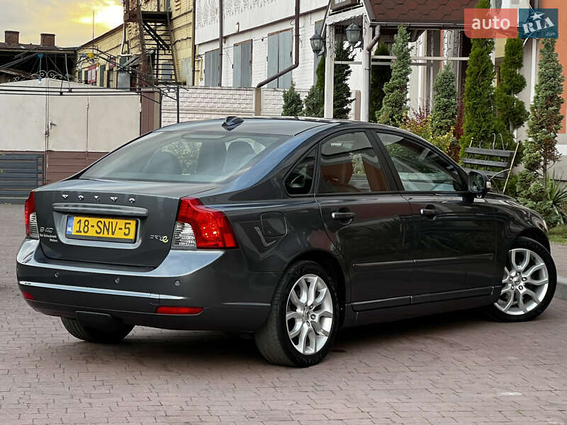 Седан Volvo S40 2011 в Стрые фото 49 Седан Volvo S40 2011 в Стрые