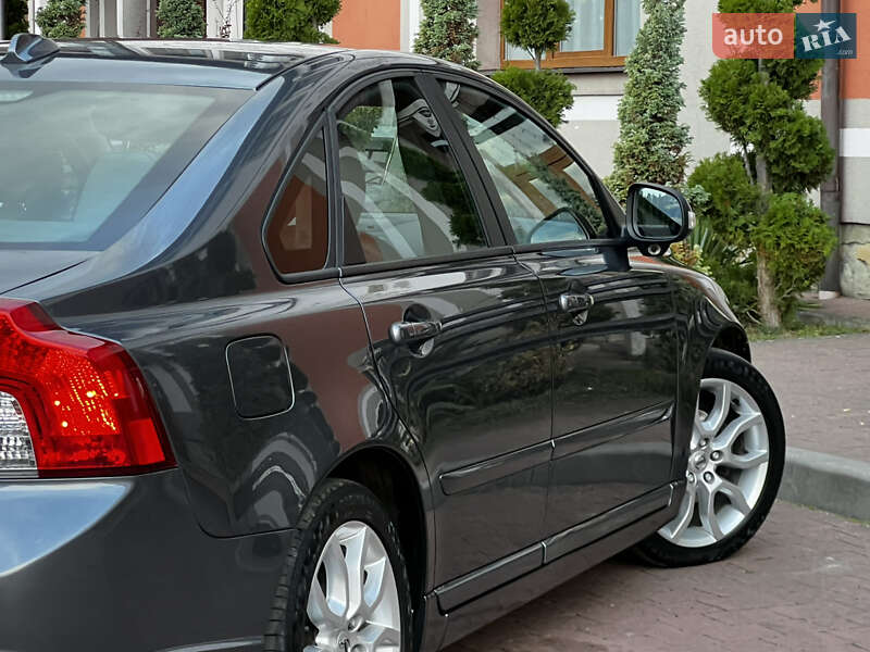 Седан Volvo S40 2011 в Стрые фото 57 Седан Volvo S40 2011 в Стрые
