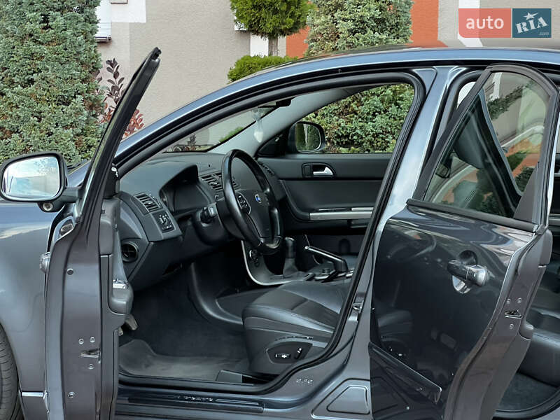 Седан Volvo S40 2011 в Стрые фото 74 Седан Volvo S40 2011 в Стрые