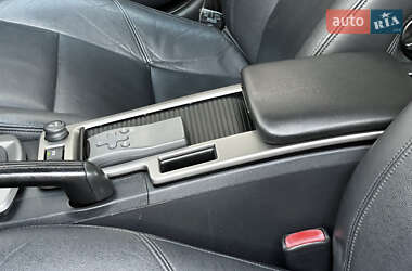 Седан Volvo S40 2011 в  фото 84 Седан Volvo S40 2011 в