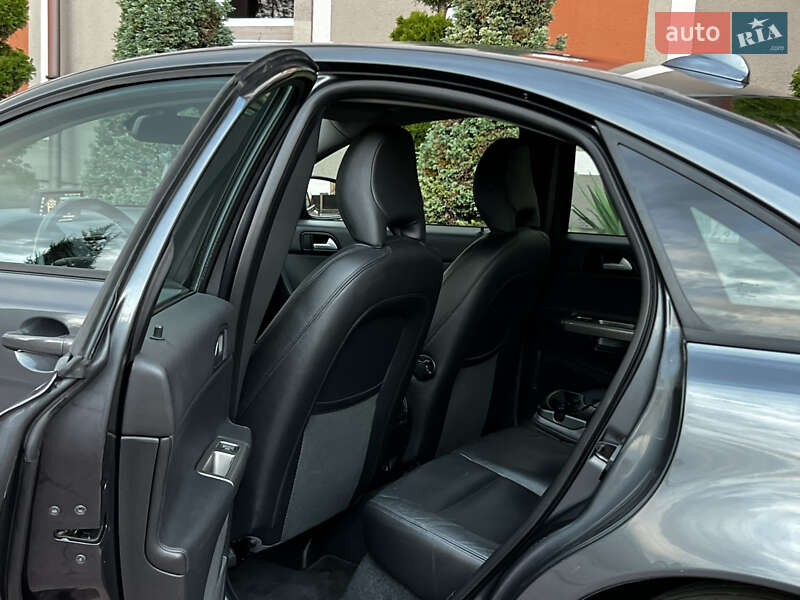 Седан Volvo S40 2011 в Стрые фото 91 Седан Volvo S40 2011 в Стрые