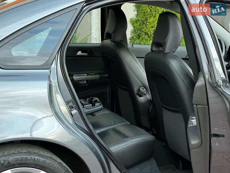 Седан Volvo S40 2011 в Стрые фото 116 Седан Volvo S40 2011 в Стрые