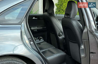 Седан Volvo S40 2011 в  фото 116 Седан Volvo S40 2011 в