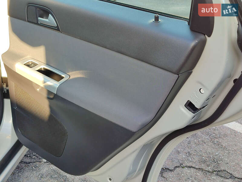 Седан Volvo S40 2011 в Киеве фото 27 Седан Volvo S40 2011 в Киеве