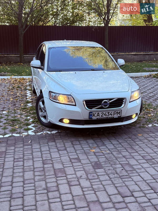 Седан Volvo S40 2012 в Киеве фото 3 Седан Volvo S40 2012 в Киеве