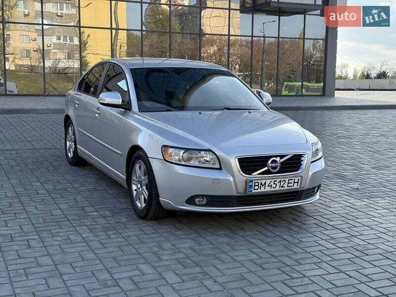Седан Volvo S40 2012 в Днепре